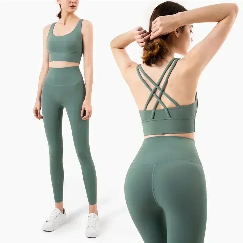 Women’s Yoga Fitness Outfit